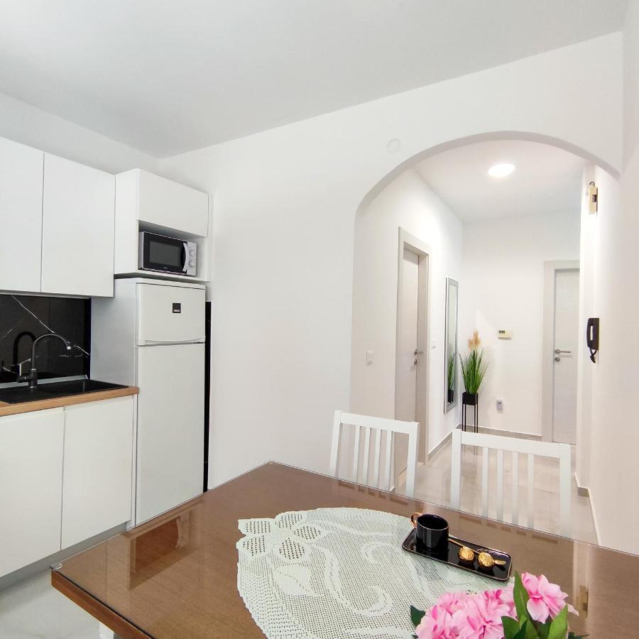 Apartman Rivana Baška Voda Dış mekan fotoğraf